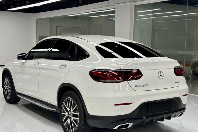 Used Mercedes-Benz GLC Coupe 2020 GLC 300 4MATIC Coupe SUV Exterior 5