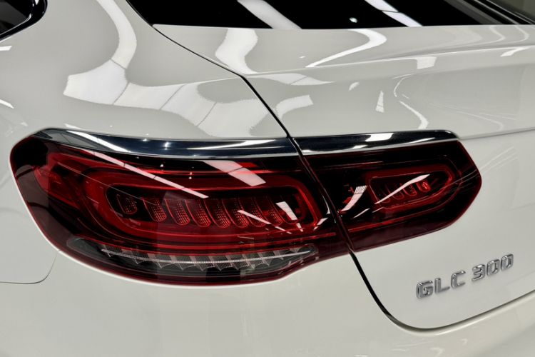 Used Mercedes-Benz GLC Coupe 2020 GLC 300 4MATIC Coupe SUV Exterior 7