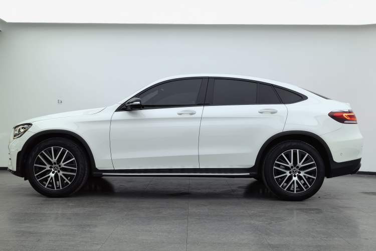 Used Mercedes-Benz GLC Coupe 2020 GLC 300 4MATIC Coupe SUV Exterior 8