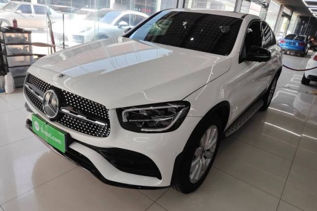 Mercedes-Benz GLC Coupe 2020 GLC 260 4MATIC Coupe SUV مستعملة