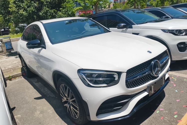Used Mercedes-Benz GLC Coupe 2020 GLC 260 4MATIC Coupe SUV Front Right 45 Deg