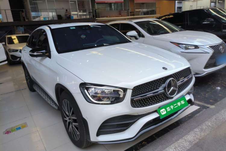 Used Mercedes-Benz GLC Coupe 2020 GLC 300 4MATIC Coupe SUV Front Right 45 Deg