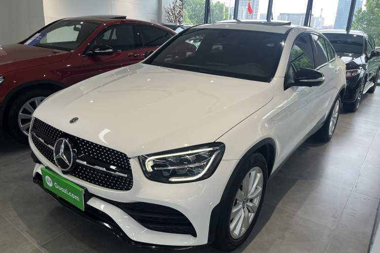 Ojetý Mercedes-Benz GLC Coupe 2020 GLC 260 4MATIC Coupe SUV Guazi used car, China used car export, Used car for sale, Used  cars, Cheapest cars for sale