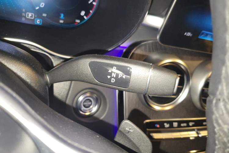 Used Mercedes-Benz GLC Coupe 2020 GLC 300 4MATIC Coupe SUV Gear Lever