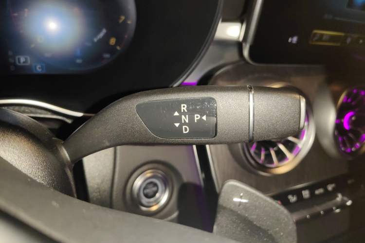 Used Mercedes-Benz GLC Coupe 2020 GLC 300 4MATIC Coupe SUV Gear Lever