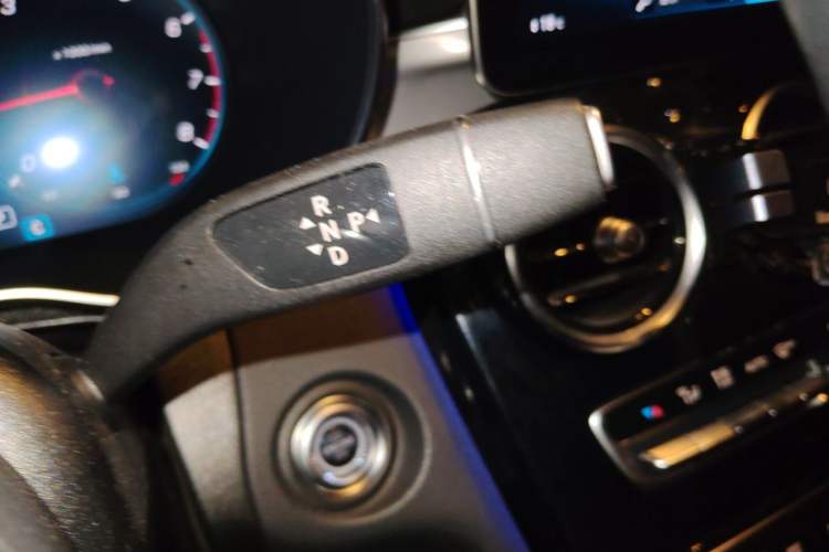 Used Mercedes-Benz GLC Coupe 2020 GLC 260 4MATIC Coupe SUV Gear Lever