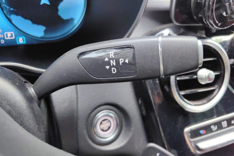 Used Mercedes-Benz GLC Coupe 2020 GLC 260 4MATIC Coupe SUV Gear Lever