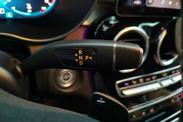 Used Mercedes-Benz GLC Coupe 2020 GLC 260 4MATIC Coupe SUV Gear Lever