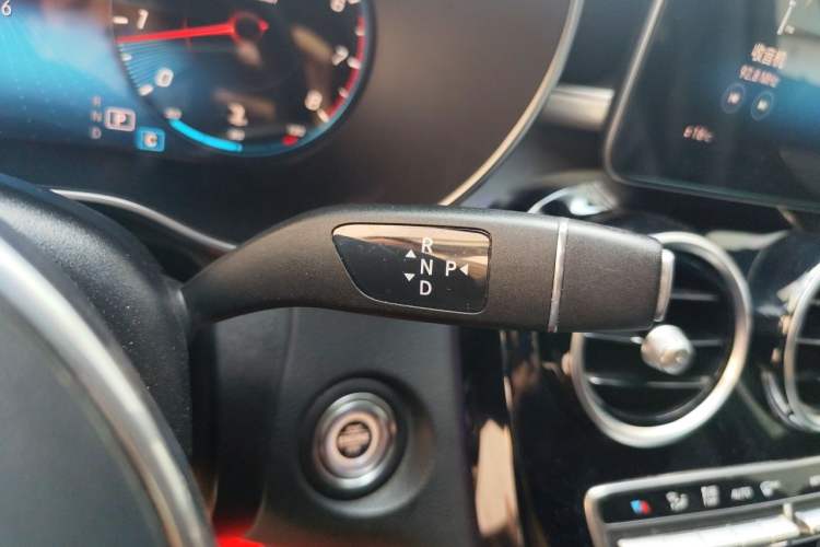 Used Mercedes-Benz GLC Coupe 2020 GLC 260 4MATIC Coupe SUV Gear Lever