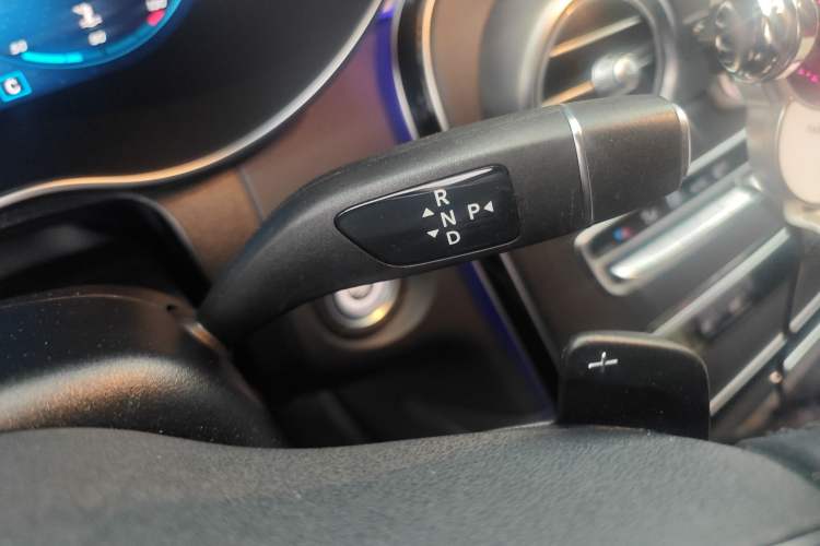 Used Mercedes-Benz GLC Coupe 2020 GLC 300 4MATIC Coupe SUV Gear Lever