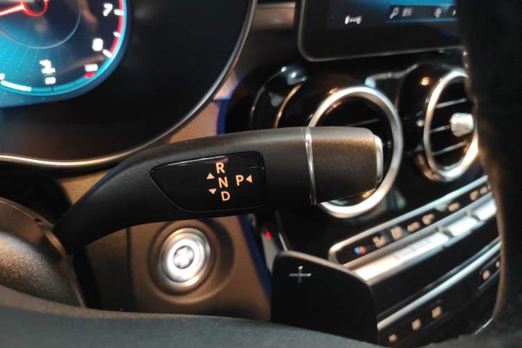 Used Mercedes-Benz GLC Coupe 2020 GLC 260 4MATIC Coupe SUV Gear Lever