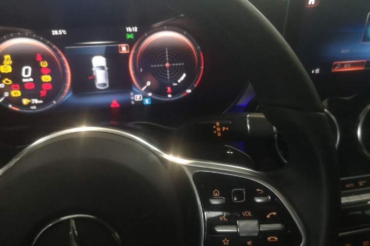 Used Mercedes-Benz GLC Coupe 2020 GLC 260 4MATIC Coupe SUV Gear Lever