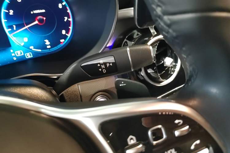 Used Mercedes-Benz GLC Coupe 2020 GLC 260 4MATIC Coupe SUV Gear Lever
