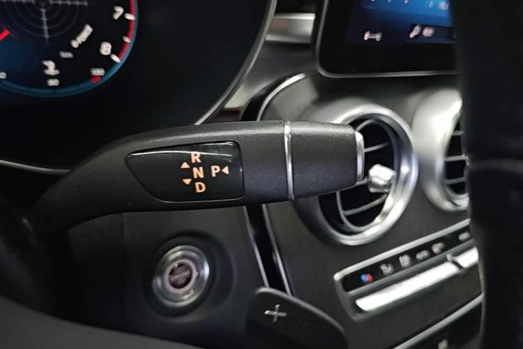 Used Mercedes-Benz GLC Coupe 2020 GLC 300 4MATIC Coupe SUV Gear Lever