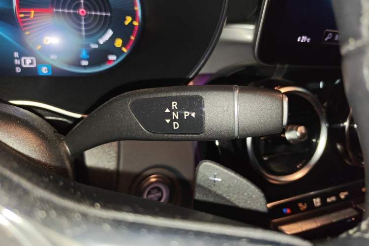 Used Mercedes-Benz GLC Coupe 2020 GLC 260 4MATIC Coupe SUV Gear Lever