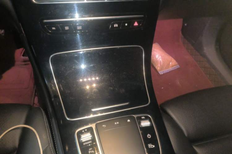Used Mercedes-Benz GLC Coupe 2020 GLC 260 4MATIC Coupe SUV Gear Lever