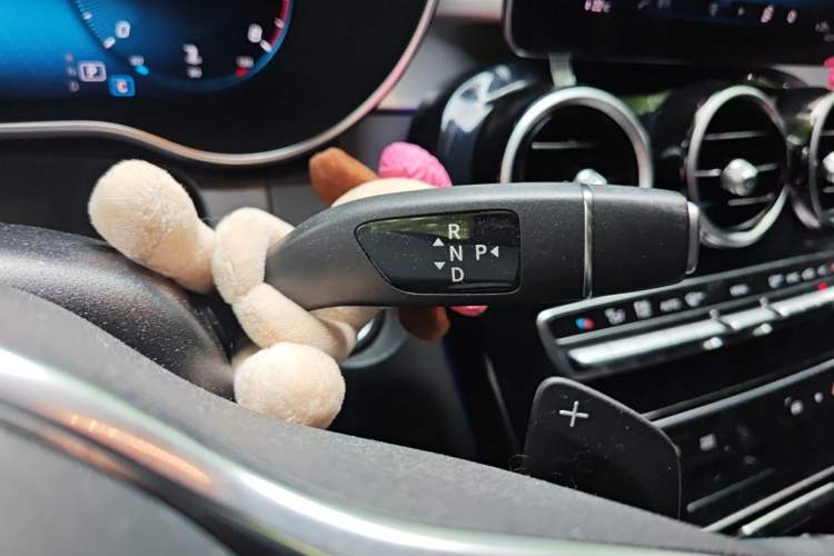 Used Mercedes-Benz GLC Coupe 2020 GLC 260 4MATIC Coupe SUV Gear Lever