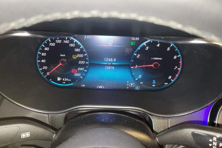 Used Mercedes-Benz GLC Coupe 2020 GLC 300 4MATIC Coupe SUV Instrument Cluster
