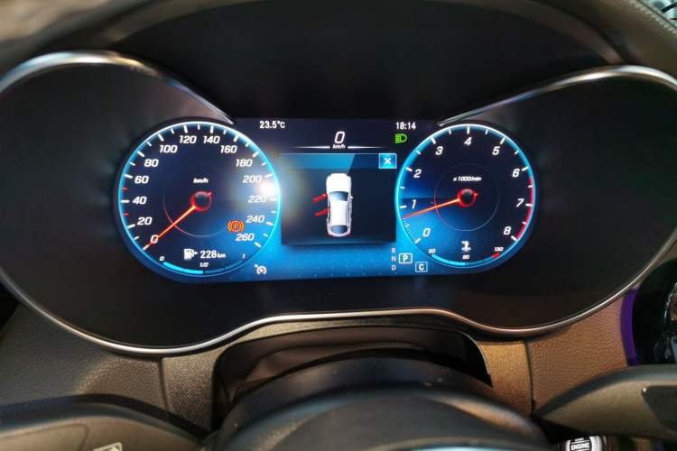 Used Mercedes-Benz GLC Coupe 2020 GLC 260 4MATIC Coupe SUV Instrument Cluster