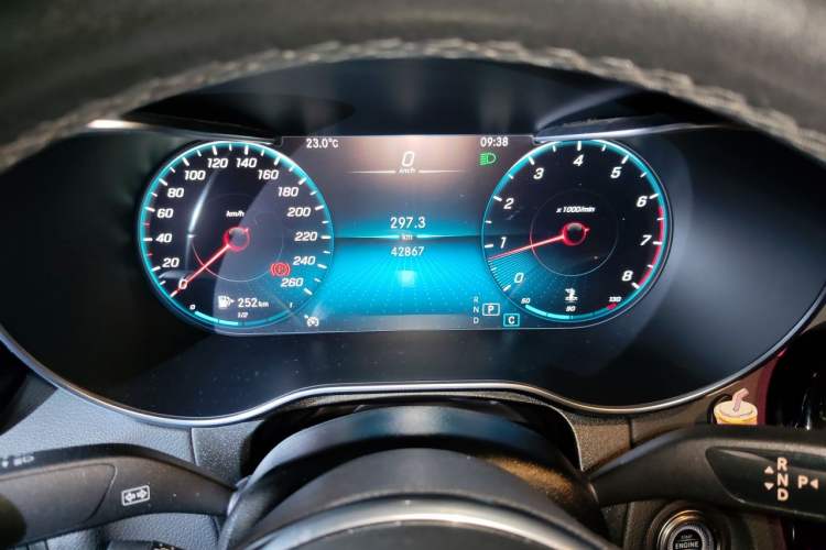 Used Mercedes-Benz GLC Coupe 2020 GLC 260 4MATIC Coupe SUV Instrument Cluster