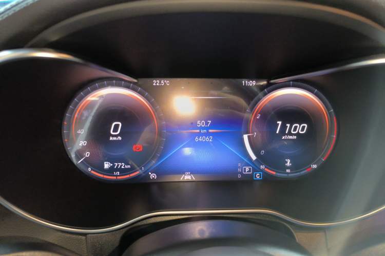 Used Mercedes-Benz GLC Coupe 2020 GLC 300 4MATIC Coupe SUV Instrument Cluster