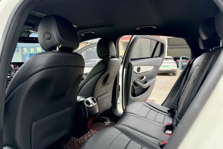 Used Mercedes-Benz GLC Coupe 2020 GLC 260 4MATIC Coupe SUV Interior 1