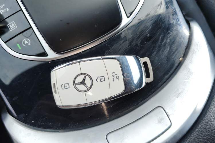 Used Mercedes-Benz GLC Coupe 2020 GLC 260 4MATIC Coupe SUV Interior 1