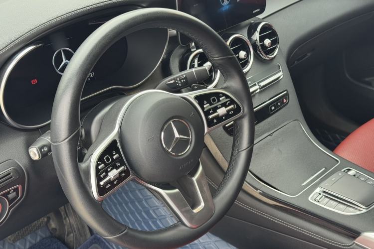 Used Mercedes-Benz GLC Coupe 2020 GLC 260 4MATIC Coupe SUV Interior 2