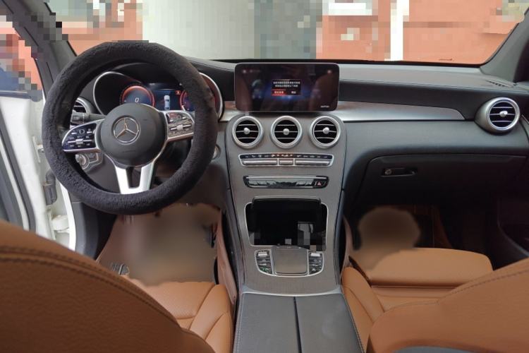 Used Mercedes-Benz GLC Coupe 2020 GLC 300 4MATIC Coupe SUV Interior 2