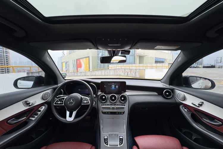 Used Mercedes-Benz GLC Coupe 2020 GLC 260 4MATIC Coupe SUV Interior 5