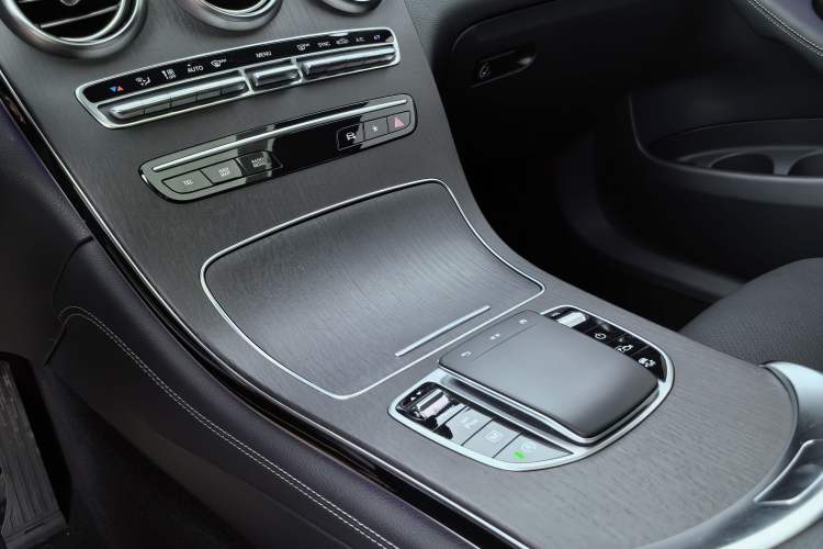 Used Mercedes-Benz GLC Coupe 2020 GLC 300 4MATIC Coupe SUV Interior 5