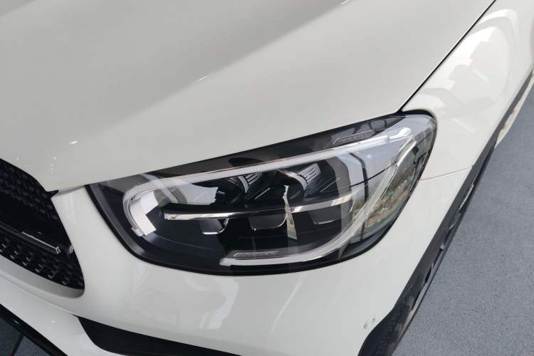 Used Mercedes-Benz GLC Coupe 2020 GLC 260 4MATIC Coupe SUV Left Front Headlight