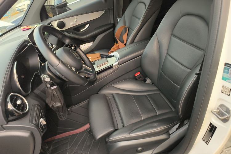 Used Mercedes-Benz GLC Coupe 2020 GLC 260 4MATIC Coupe SUV Left Front Seat