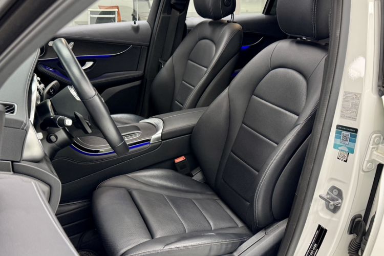 Used Mercedes-Benz GLC Coupe 2020 GLC 300 4MATIC Coupe SUV Left Front Seat