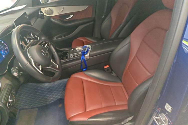 Used Mercedes-Benz GLC Coupe 2020 GLC 260 4MATIC Coupe SUV Left Front Seat