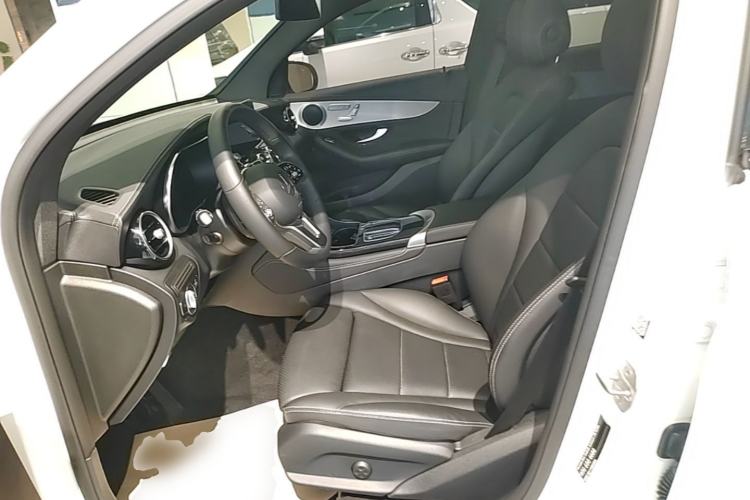 Used Mercedes-Benz GLC Coupe 2020 GLC 260 4MATIC Coupe SUV Left Front Seat