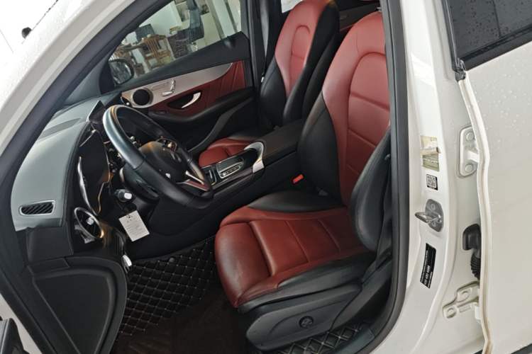Used Mercedes-Benz GLC Coupe 2020 GLC 260 4MATIC Coupe SUV Left Front Seat