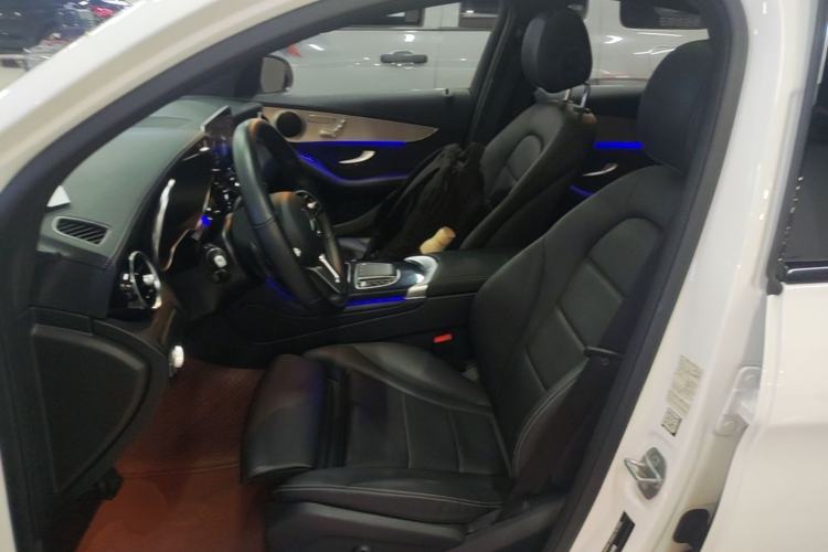 Used Mercedes-Benz GLC Coupe 2020 GLC 260 4MATIC Coupe SUV Left Front Seat