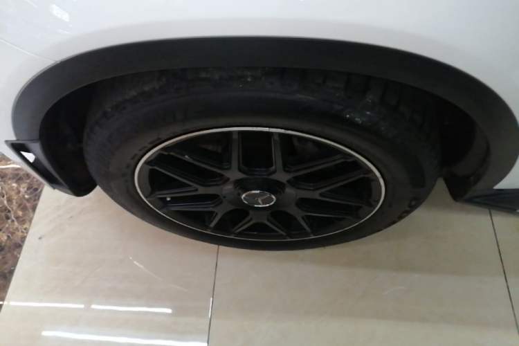 Used Mercedes-Benz GLC Coupe 2020 GLC 260 4MATIC Coupe SUV Left Front Wheel Hub