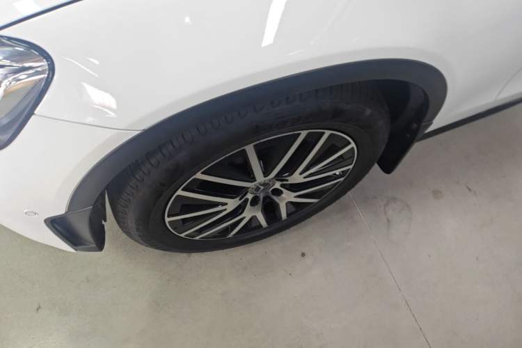 Used Mercedes-Benz GLC Coupe 2020 GLC 260 4MATIC Coupe SUV Left Front Wheel Hub