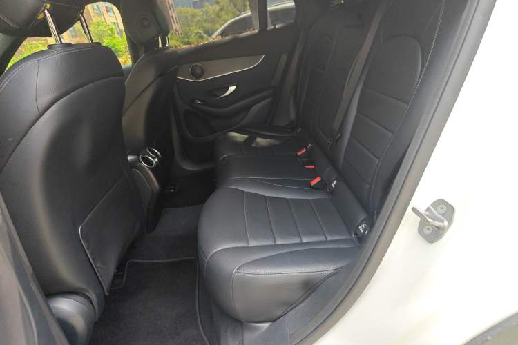 Used Mercedes-Benz GLC Coupe 2020 GLC 300 4MATIC Coupe SUV Left Rear Seat