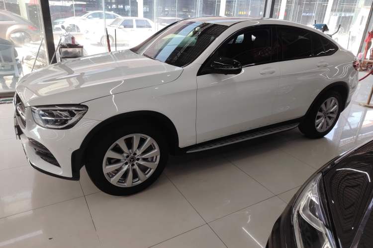 Used Mercedes-Benz GLC Coupe 2020 GLC 260 4MATIC Coupe SUV Left Side