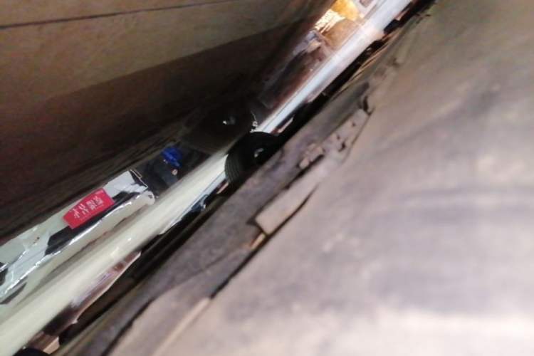 Used Mercedes-Benz GLC Coupe 2020 GLC 260 4MATIC Coupe SUV Left Side Sill