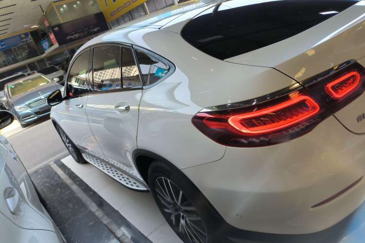 Used Mercedes-Benz GLC Coupe 2020 GLC 300 4MATIC Coupe SUV Left Side