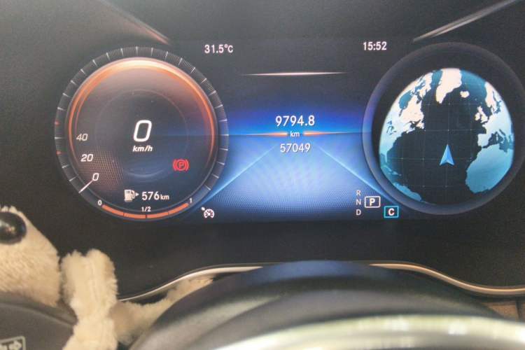 Used Mercedes-Benz GLC Coupe 2020 GLC 260 4MATIC Coupe SUV Odometer Close Up