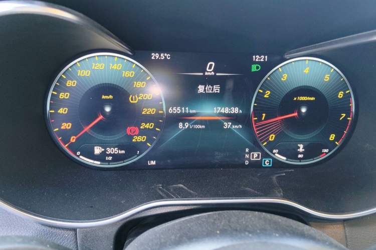 Used Mercedes-Benz GLC Coupe 2020 GLC 260 4MATIC Coupe SUV Odometer Close Up