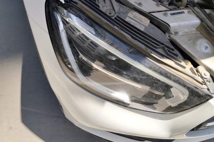 Used Mercedes-Benz GLC Coupe 2020 GLC 260 4MATIC Coupe SUV Right Front Headlight