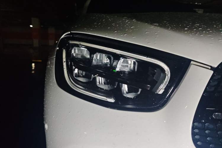 Used Mercedes-Benz GLC Coupe 2020 GLC 260 4MATIC Coupe SUV Right Front Headlight