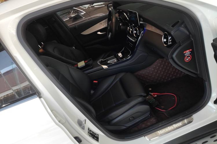Used Mercedes-Benz GLC Coupe 2020 GLC 260 4MATIC Coupe SUV Right Front Seat