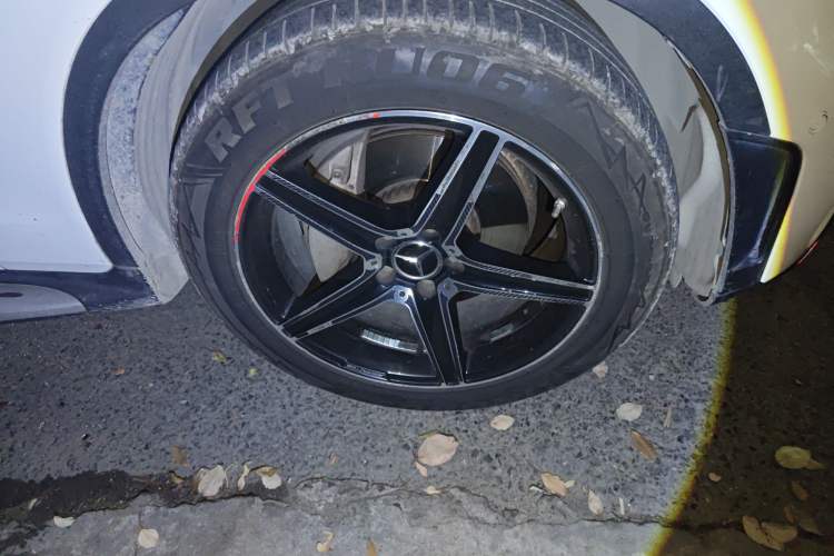 Used Mercedes-Benz GLC Coupe 2020 GLC 260 4MATIC Coupe SUV Right Front Wheel Hub